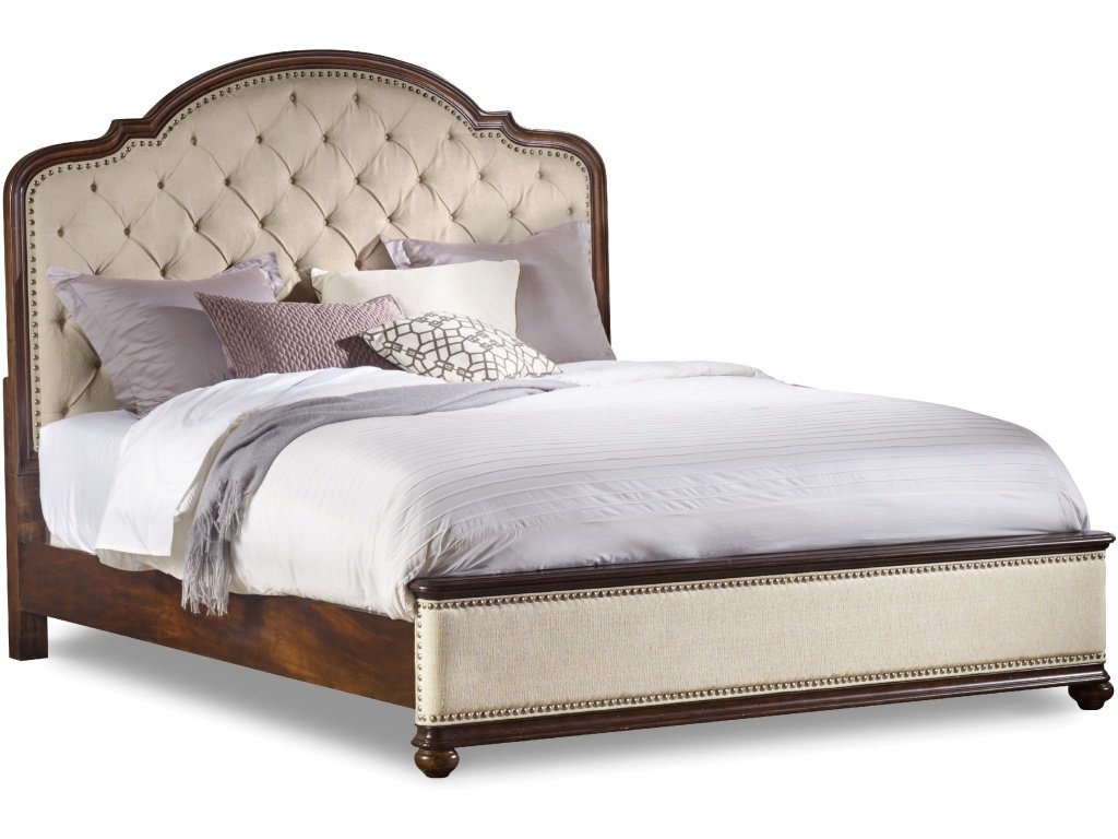 Leesburg Queen Upholstered Bed With Wood Rails